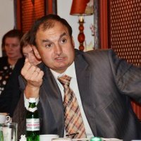 Члени Правничого клубу обговорюють законопроекти